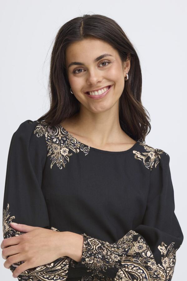 Adara blouse black paisley