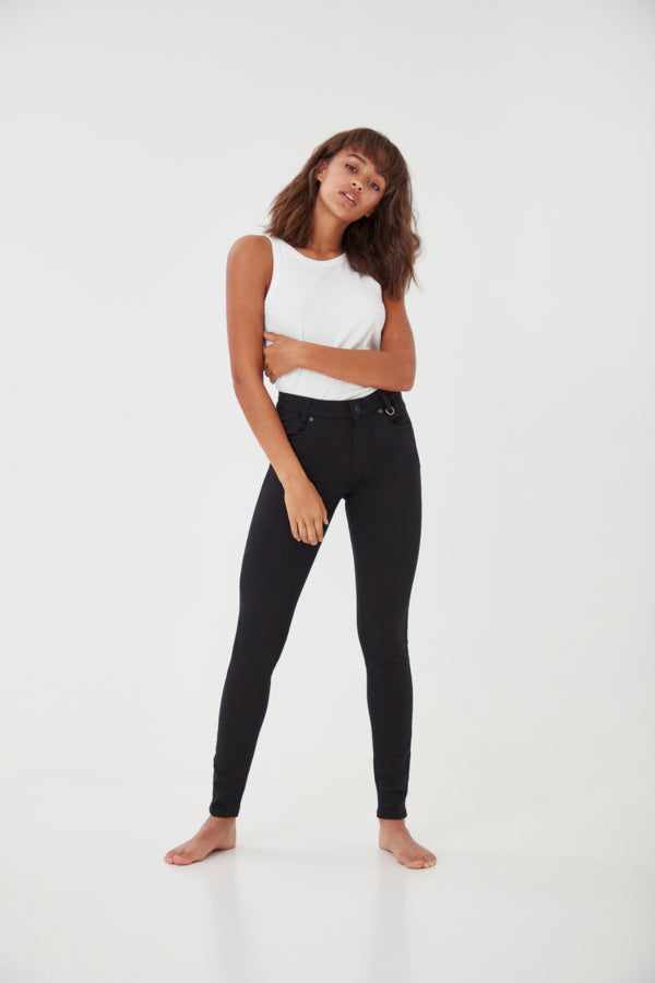 Carmen stay black 30"