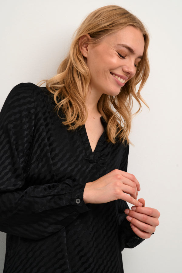 Tuvra kjóll