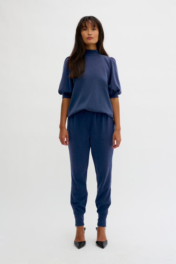 The sweat pants bláar