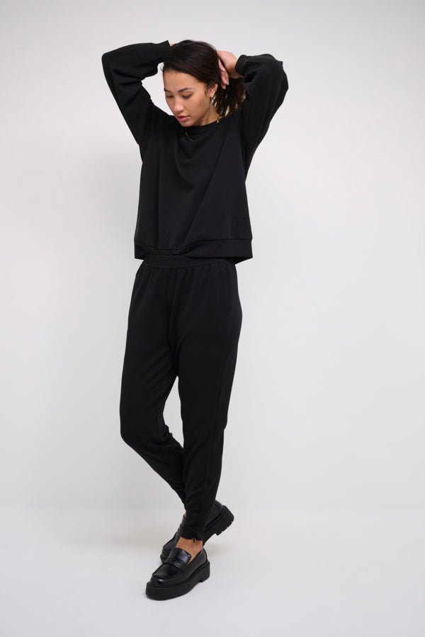 The sweat blouse svört