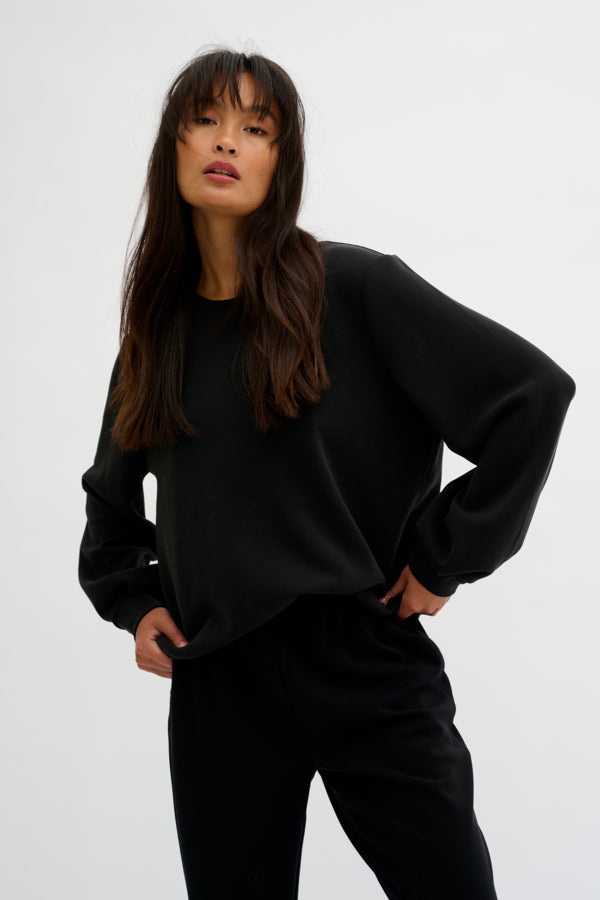 The sweat blouse svört