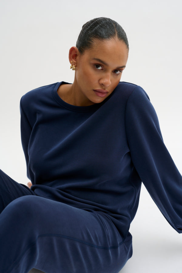 The sweat blouse blá