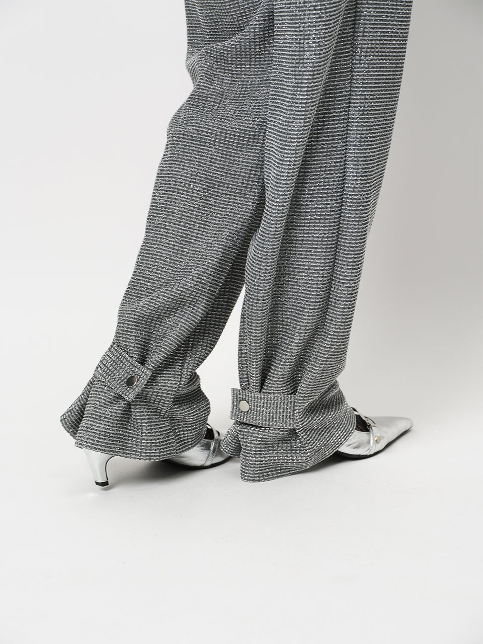 Aremi metallic straight leg pants silver