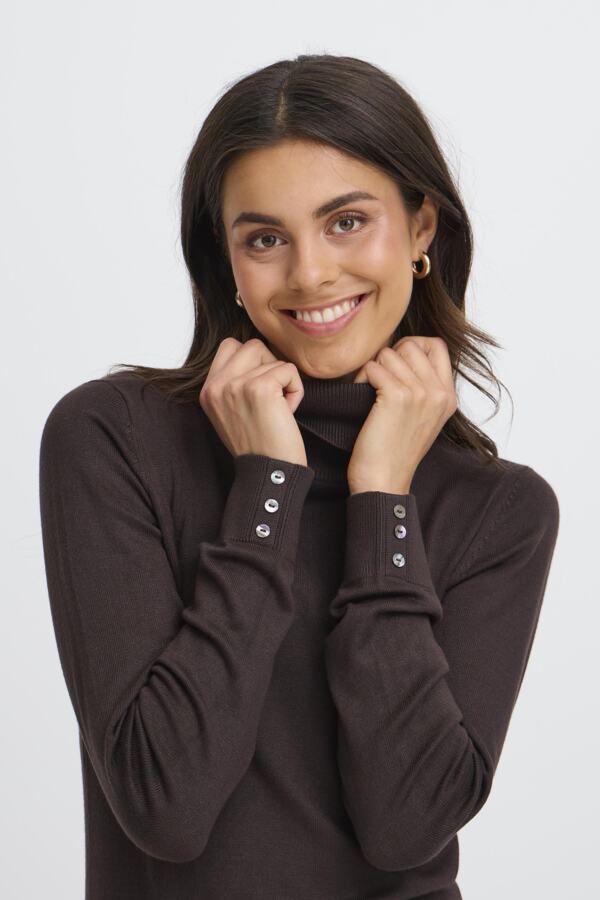 Clia pullover brún