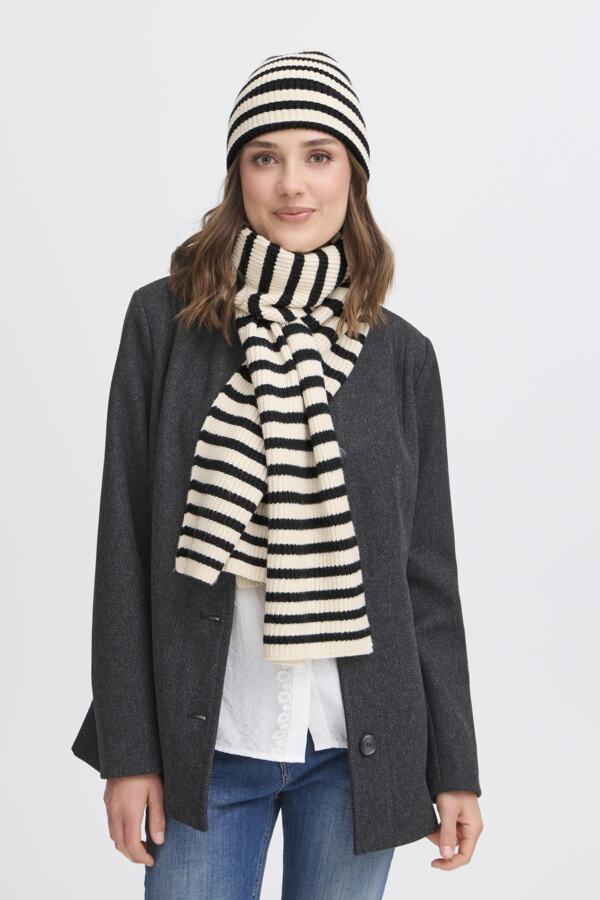 Stripy húfa whisper white melange