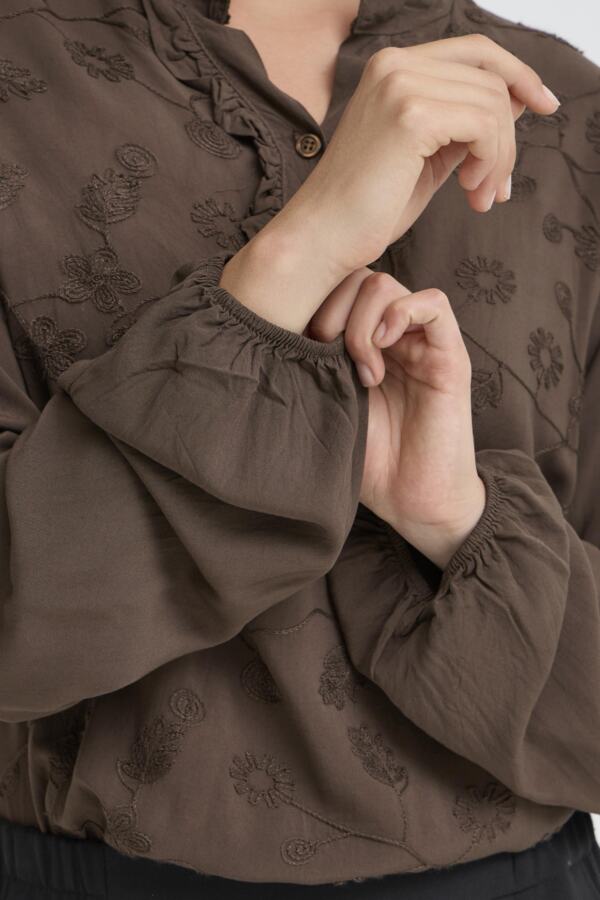Embra blouse brún