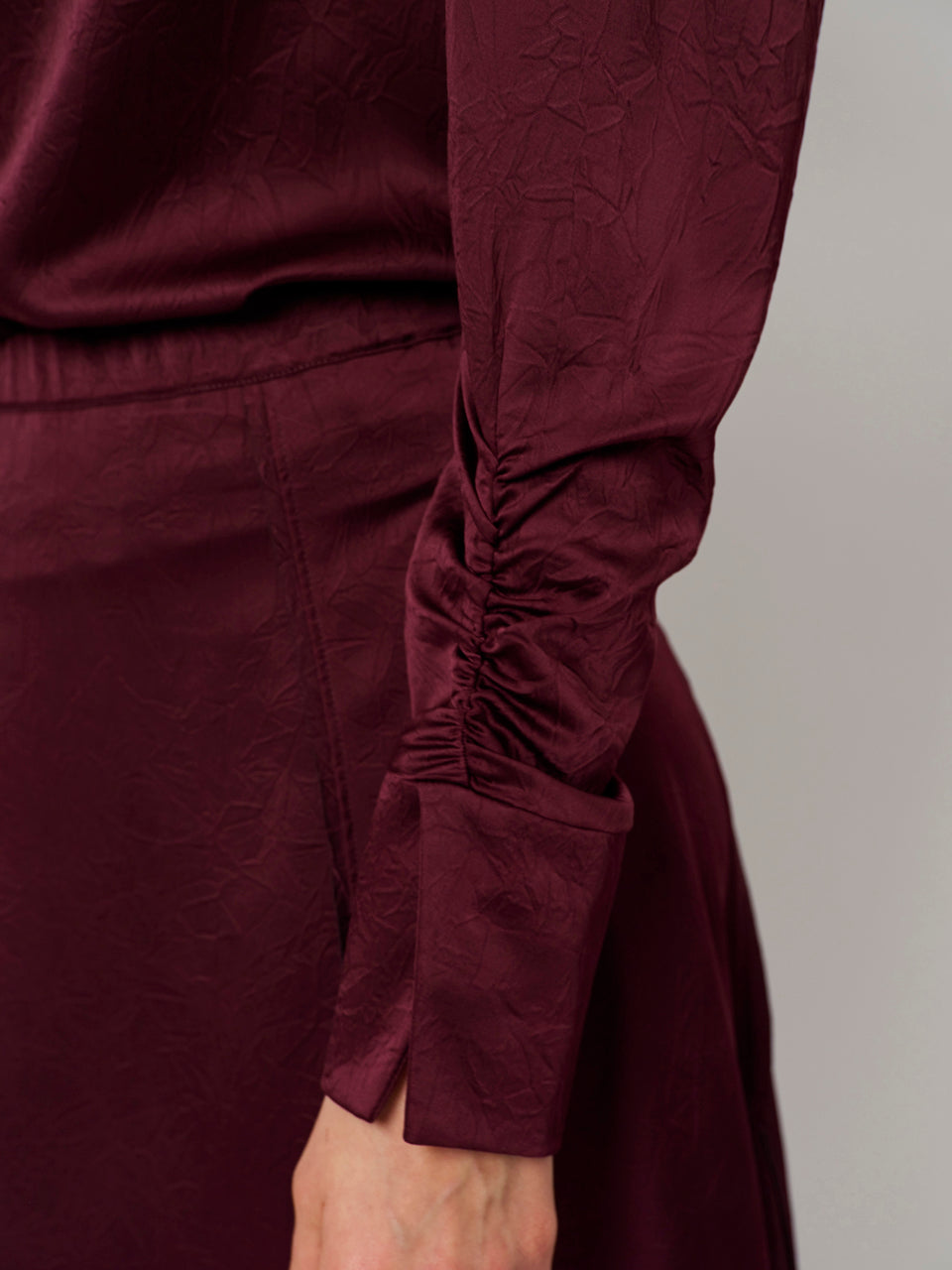 Pristine Turtle top mulberry red
