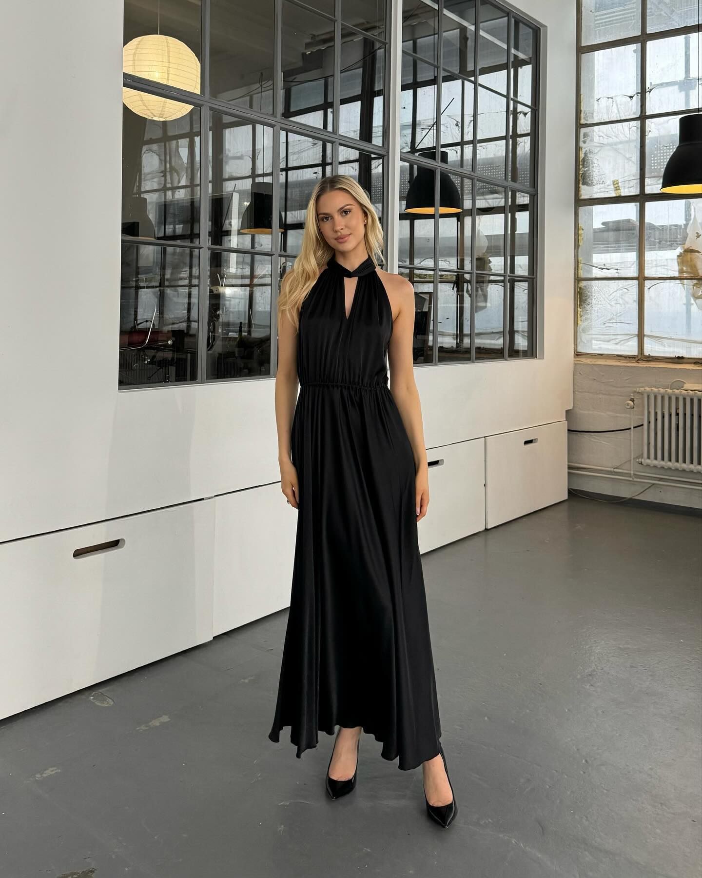Ava Maxi Dress svartur