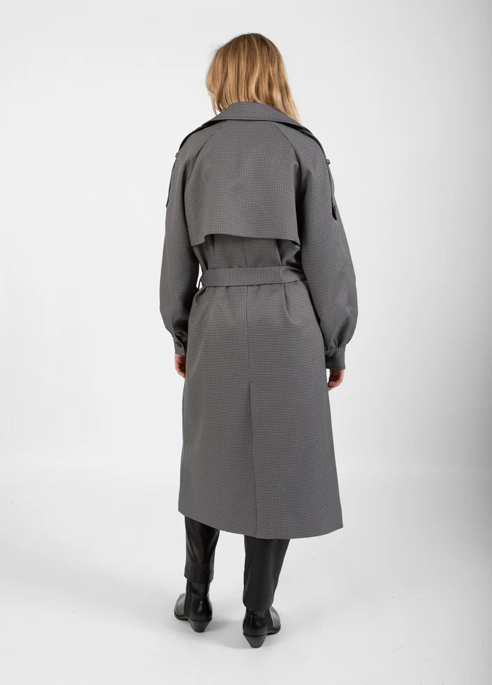 Trenchcoat in checks