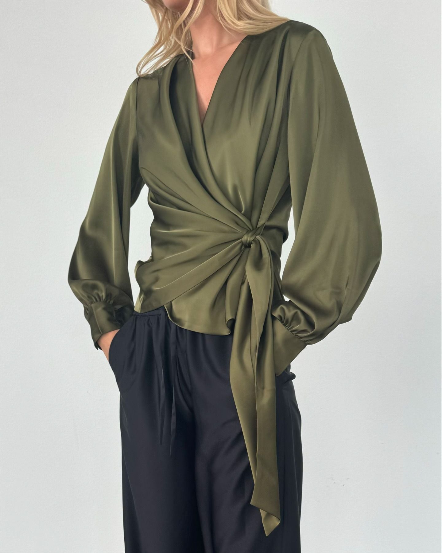 Ines blouse semi rich olive