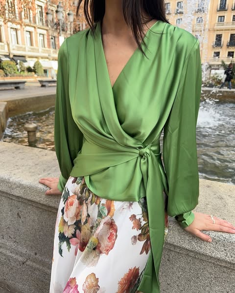 Ines blouse Semi rich Pistachio Green