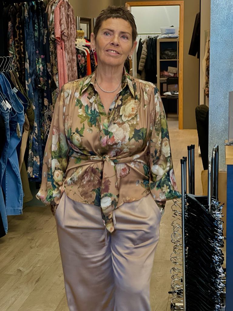 Lee blouse tan bloom