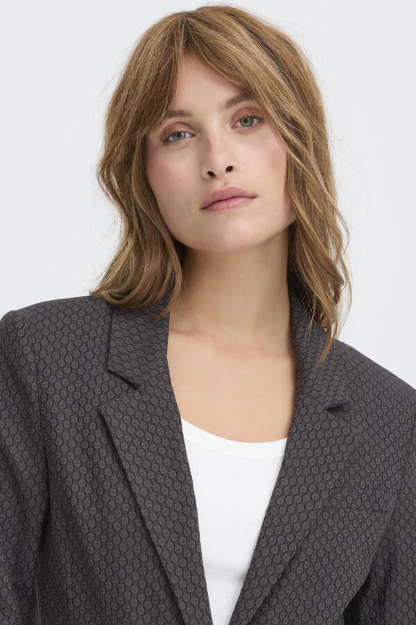 Cally blazer