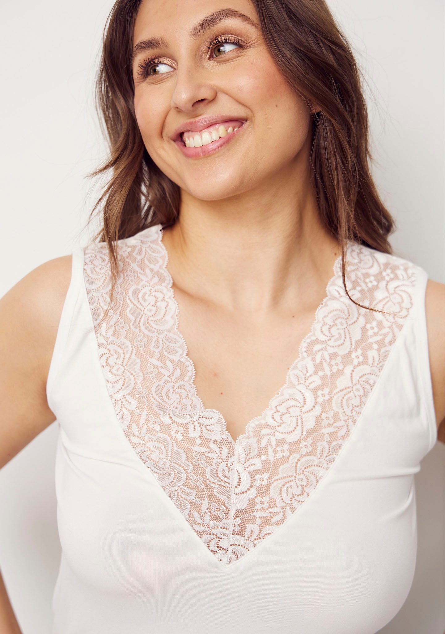 Toppur-V-hálsmál-Isay-Nilla