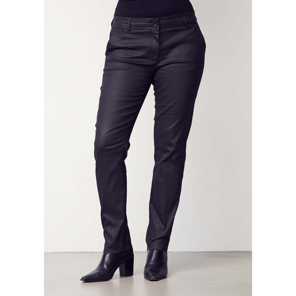 Svartar buxur (coated pant)