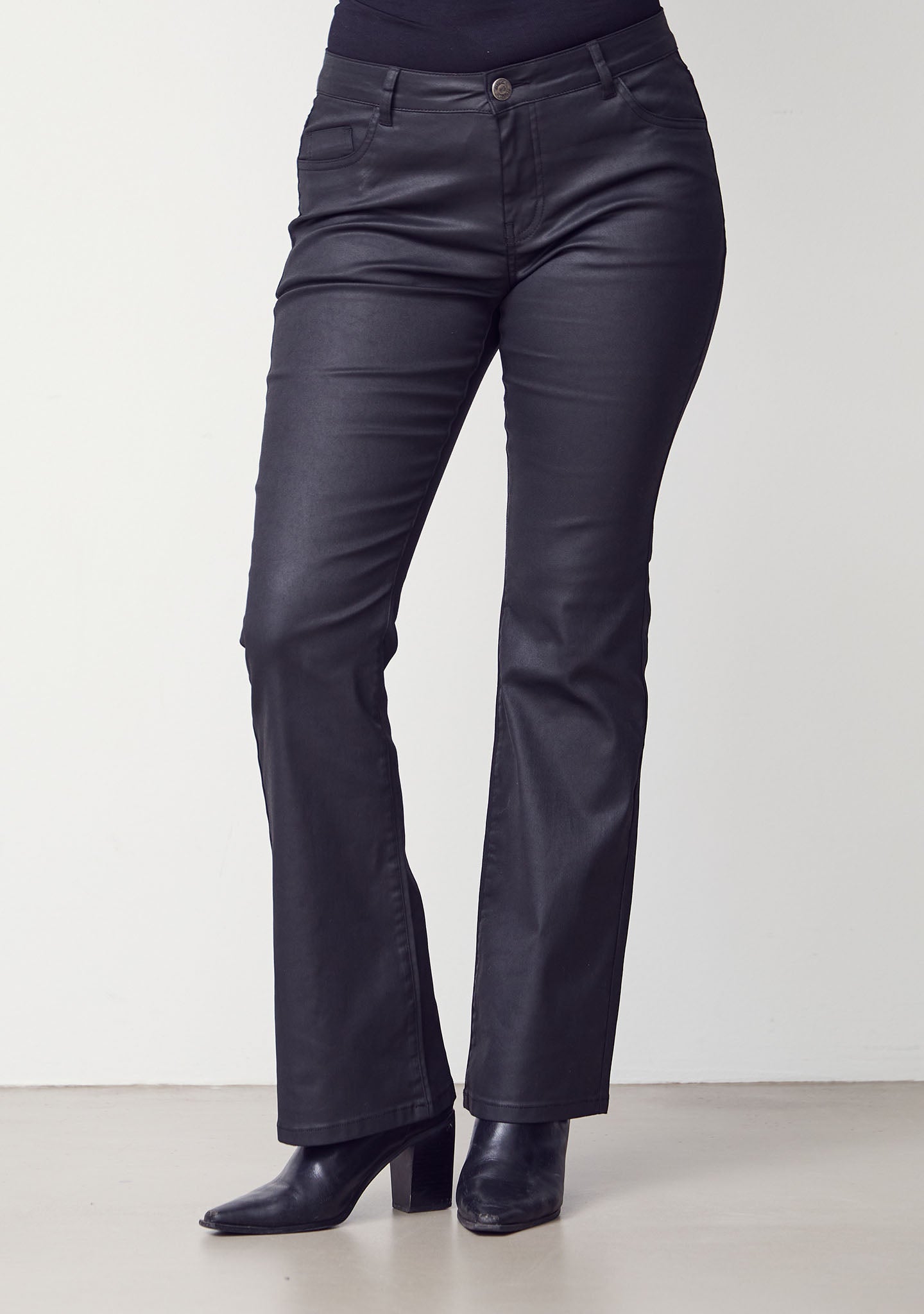 Buxur-Isay-Flare coated