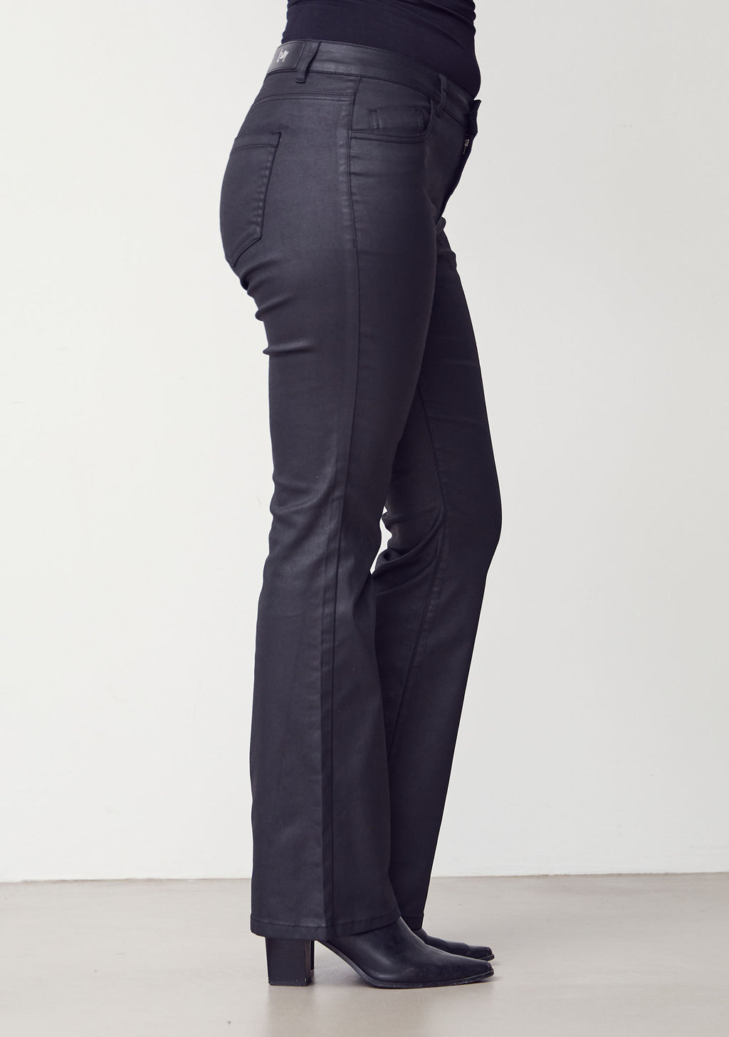 Buxur-Isay-Flare coated