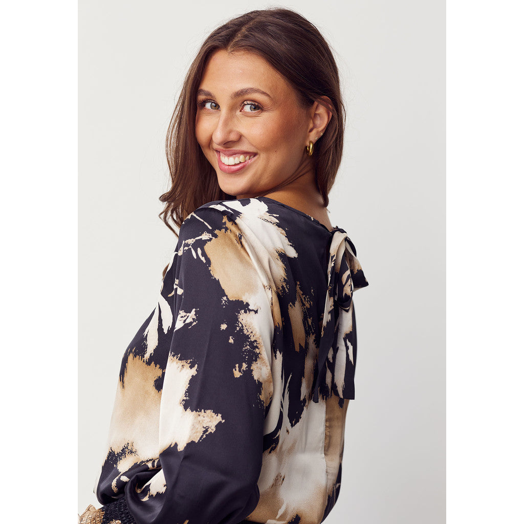Kleo blouse