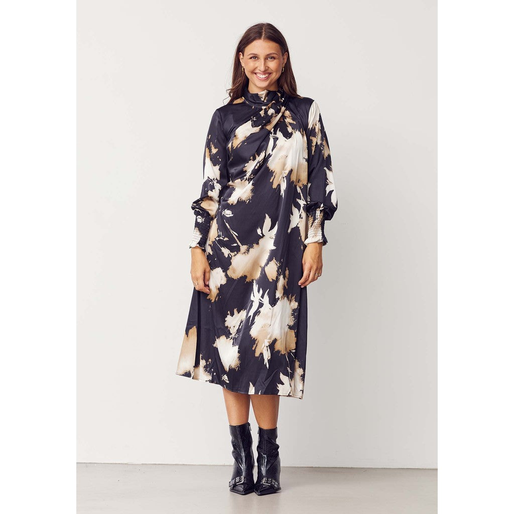 Kleo dress