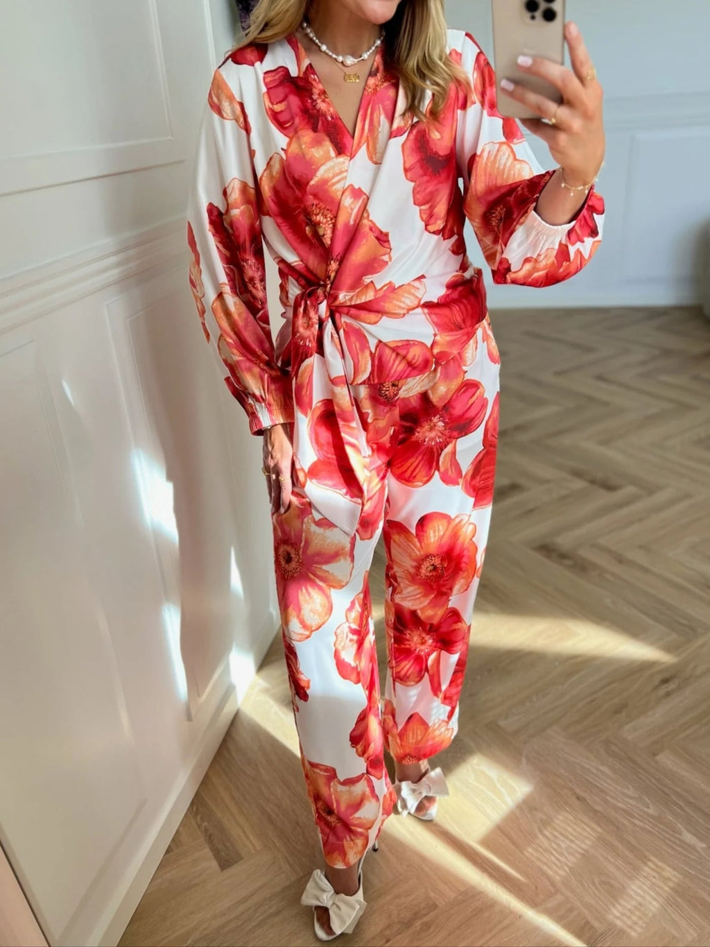 Elena blouse maui flower