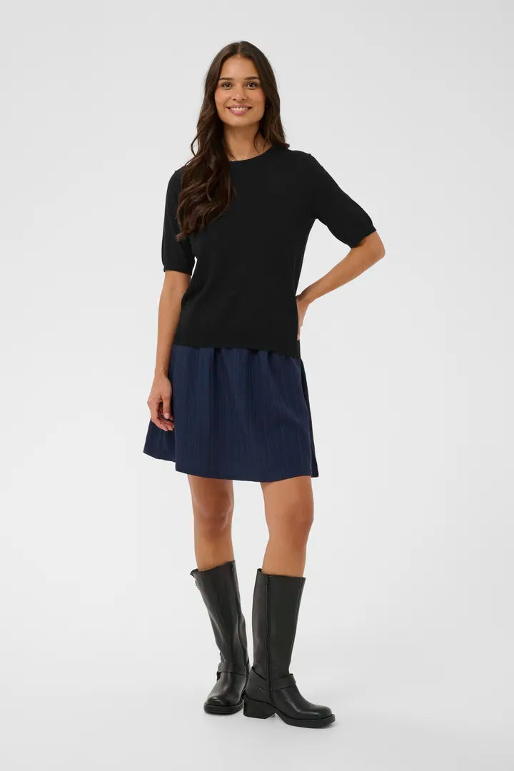 Stuttermapeysa (Lizza)