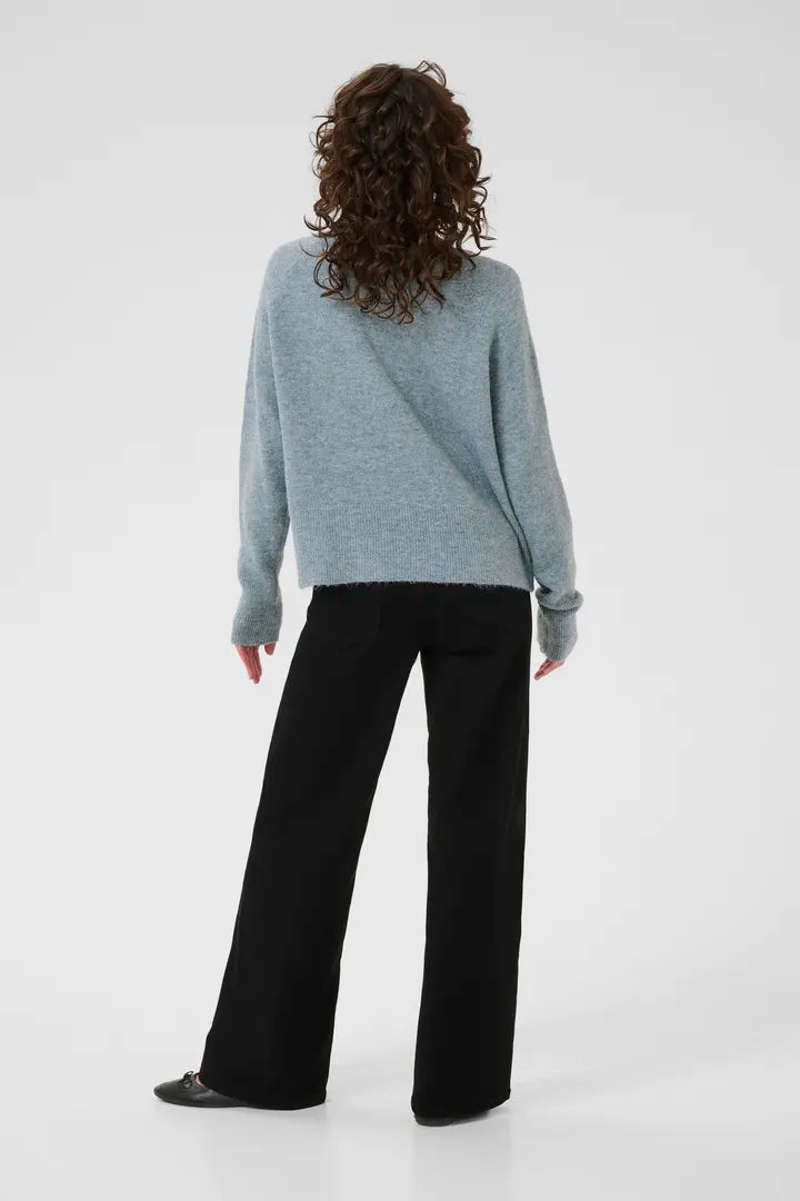 Langermapeysa m.V-hálsmáli (Niel)