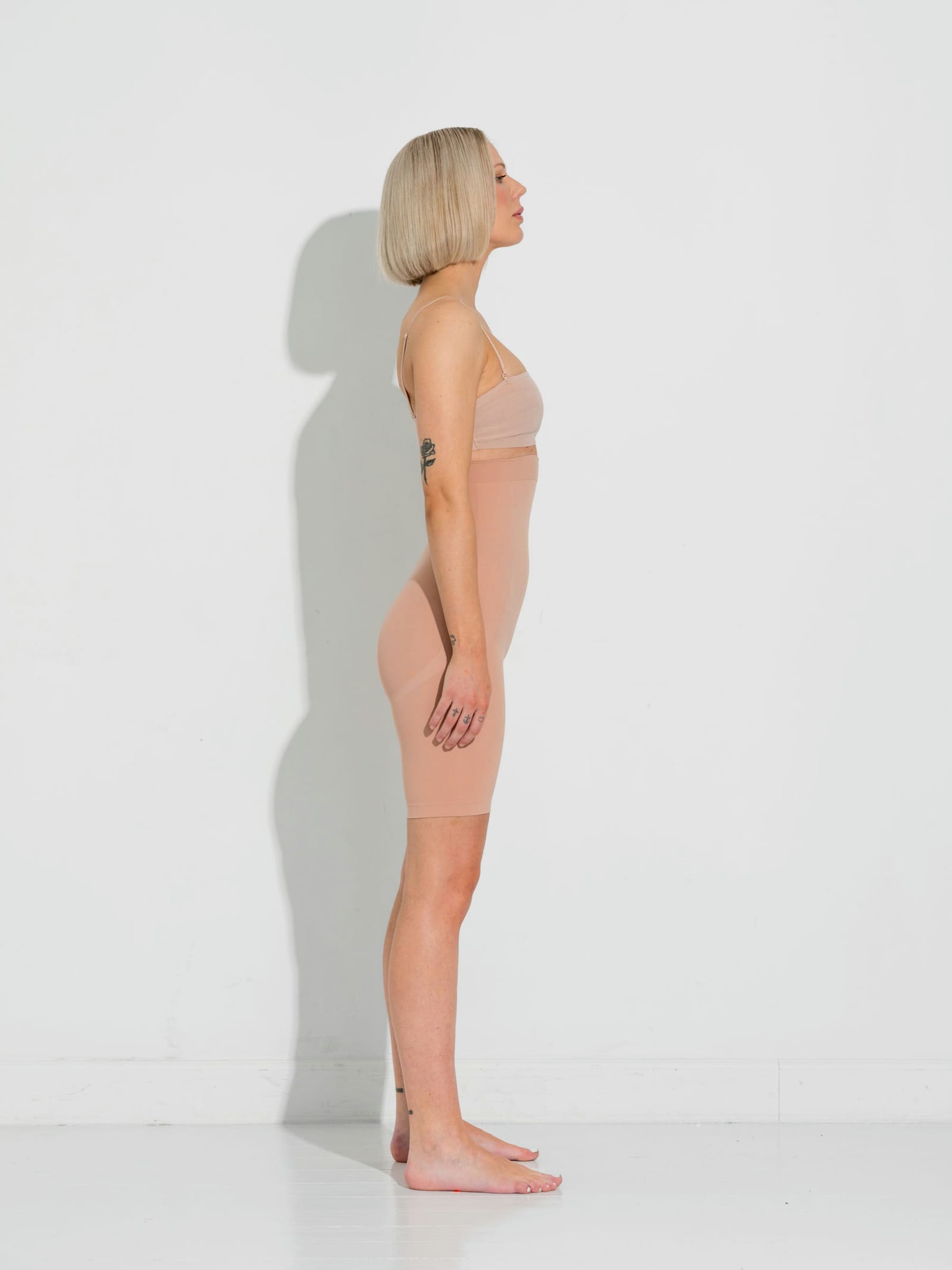 Alturra Highwaist shaping shorts Tan
